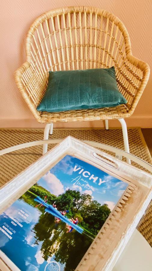 Le Vichy Centre, Spacieux Et Cosy T2 Avec Vue, Au Calme Eksteriør bilde